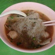 เมนูของร้าน คุณแดงก๋วยจั๊บญวน วังหลัง