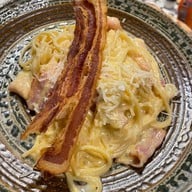 Shelter Pizza พิซซ่าเตาถ่าน เทพรักษ์-วัชรพล Shelter Pizza พิซซ่าเตาถ่าน เทพรักษ์-วัชรพล