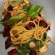 Shelter Pizza พิซซ่าเตาถ่าน เทพรักษ์-วัชรพล Shelter Pizza พิซซ่าเตาถ่าน เทพรักษ์-วัชรพล