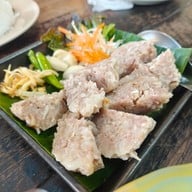 เชียงใหม่ลาบอันประเสริฐ