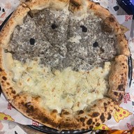 Shelter Pizza พิซซ่าเตาถ่าน เทพรักษ์-วัชรพล Shelter Pizza พิซซ่าเตาถ่าน เทพรักษ์-วัชรพล