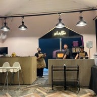 Shelter Pizza พิซซ่าเตาถ่าน เทพรักษ์-วัชรพล Shelter Pizza พิซซ่าเตาถ่าน เทพรักษ์-วัชรพล