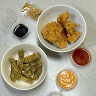 ไก่ทอด อภิสิทธิ์ - ทองหล่อ ทองหล่อ