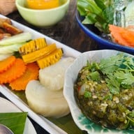 เชียงใหม่ลาบอันประเสริฐ