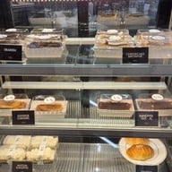 V/S COFFEE อโศก