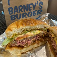 เมนูของร้าน Barney's Burger Joint อารีย์