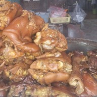 ข้าวขาหมู ดาบทูล