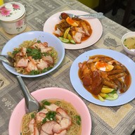 อาคมบะหมี่เกี๊ยวปู (ไม่มีสาขา)