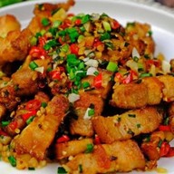 เมนูของร้าน อิแคระจุ๋มแซ่บ ซอย2หลังโบสถ์คริสต์