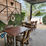 บรรยากาศ เฒ่าแหลมแท่น