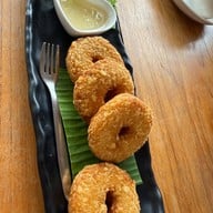 บ้านสะออน by บ้านนอกคอกนาเขาใหญ่