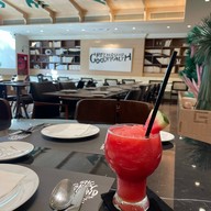 Greyhound Café Med Park Hospital