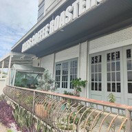 หน้าร้าน Bless Coffee Roaster