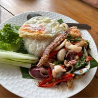 บ้านสะออน by บ้านนอกคอกนาเขาใหญ่