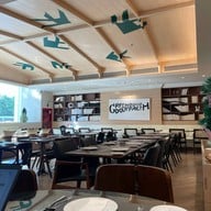 Greyhound Café Med Park Hospital