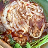 น้ำเงี้ยว ป้าสุข