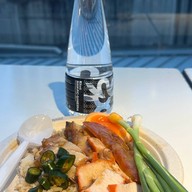 ข้าวหมูแดงสีมรกต เซนต์หลุยส์