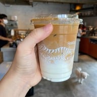 เมนูของร้าน Karo Coffee Roasters ปรีดี