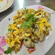 เมนูของร้าน เจ๊เลี๊ยบ สนามเป้า