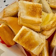 มาจอยนมสดขนมปัง (majoyjoy.bkk) ปั๊มบางจากท่าข้าม