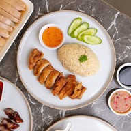 ร้านข้าวมันไก่สิงคโปร์ ไฮชิค ปั๊มนํ้ามัน ซัสโก้ สแควร์ สาขาพุทธบูชา