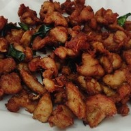 ยำไก่แซ่บยักษ์foodฮาลาล ช้างคลาน