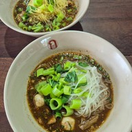 นาย ก. ก๋วยเตี๋ยวเรืออโยธยา ยกซด ต้นตำรับสาขา5 พัน ร7