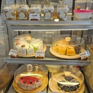 บรรยากาศ Jutsonrayn Cafe ถนนอักษะ ทวีวัฒนา