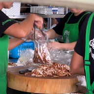 หมูทอดเจ๊จง พระราม 4 (Rama 4)