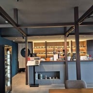 บรรยากาศ TONARI Coffee House and Matcha Specialty ราชพฤกษ์