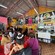 บรรยากาศ โคกกลอยบะหมี่ต้มยำไข่