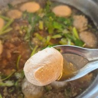 เนื้อตุ๋นท่าน้ำสาธุประดิษฐ์ ยานนาวา (Yan Nawa)