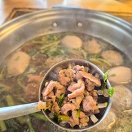 เนื้อตุ๋นท่าน้ำสาธุประดิษฐ์ ยานนาวา (Yan Nawa)