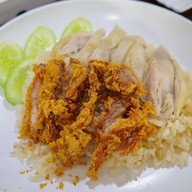 เล่าจึง ก๋วยเตี๋ยวลูกชิ้นปลา ถนนพุทธบูชา 36