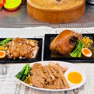 พะโล้นายแจมตลาดสดไอยรา -