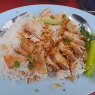 บะหมี่เกี๊ยวแชมป์โลก สุขุมวิทซอย 65