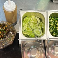 หมูแดงนายไซ ตลาดสดธนบุรี