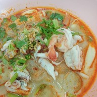 บะหมี่เกี๊ยวแชมป์โลก สุขุมวิทซอย 65