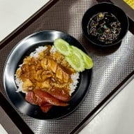 เมนูของร้าน หมูแดงนายไซ ตลาดสดธนบุรี