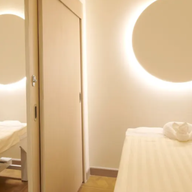 Montra Health & Spa เซ็นทรัลเวิลด์  ชั้น 2