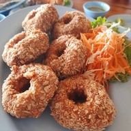 ชายหาดแก่งกระจาน