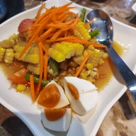 เมนูของร้าน ยำคุณแม่ - ตลิ่งชัน
