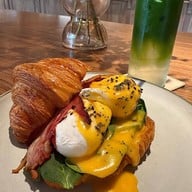 Tiengna Viennoiserie สาทร