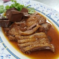 เล่าตั๊ง ห่านพะโล้ (鵝鹵名著陳老) เยาวราช