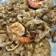 ก๋วยเตี๋ยวผัดงี่เง่า เจ๊เบญโอเดี้ยน เยาวราช
