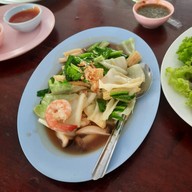 ชายหาดแก่งกระจาน