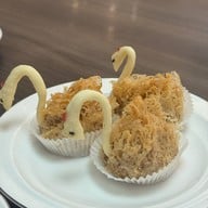 Loong Foong สวิสโฮเต็ล กรุงเทพฯ รัชดา