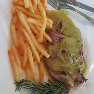 Audrey Cafe des Fleurs EmQuartier ชั้น 8 (ตึก Helix Quarter)