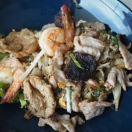 ก๋วยเตี๋ยวผัดงี่เง่า เจ๊เบญโอเดี้ยน เยาวราช