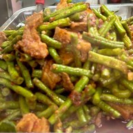 ครัวเจ๊รัตน์ ข้าวแกง 4 ภาค โรงพยาบาลสิรินธร